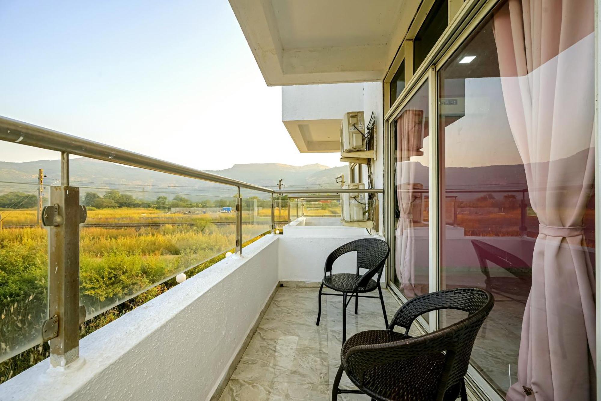 Ll Empyrean Stays II 6Bhk Big Daddy Villa II Private Pool II Ac II View Ll Lonavala Buitenkant foto